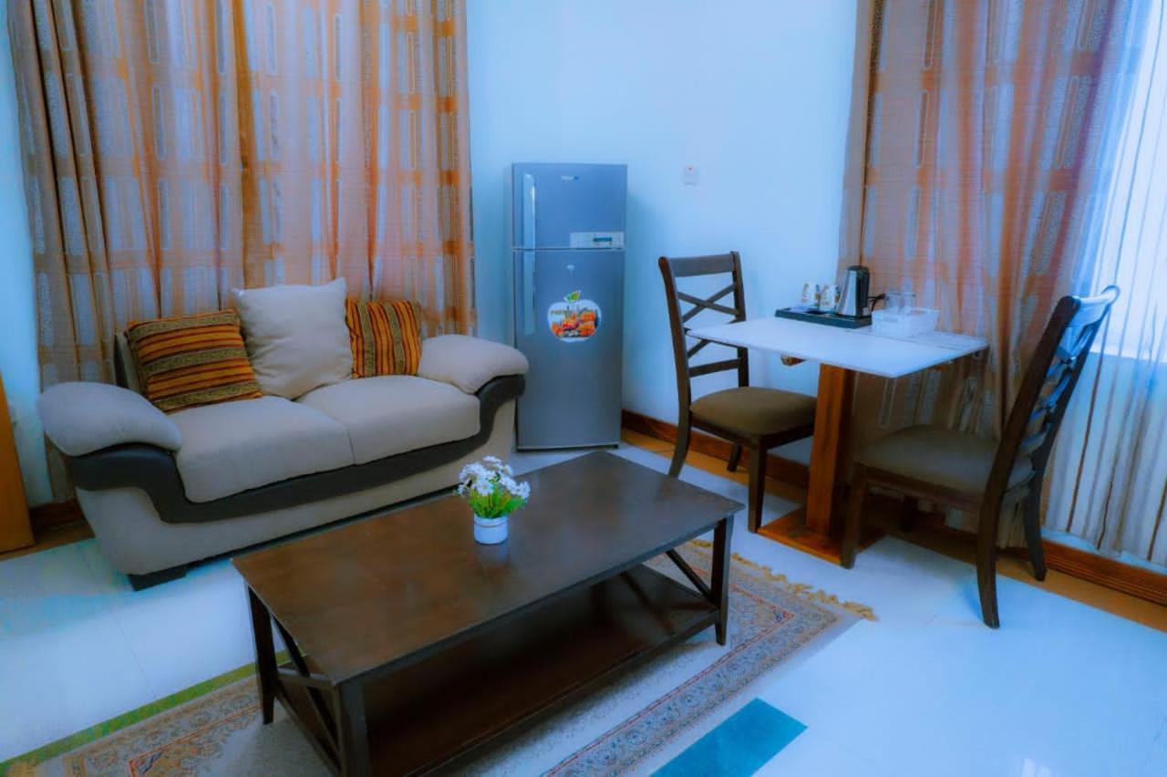 Town View Hotel 3*